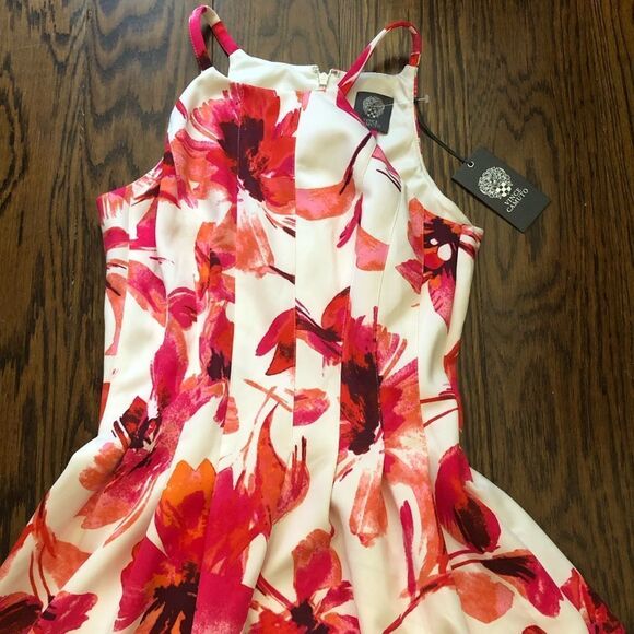 VINCE CAMUTO White Floral Fully Lined Pintuck Dress With Full Skirt Sz 6 - Picture 9 of 12